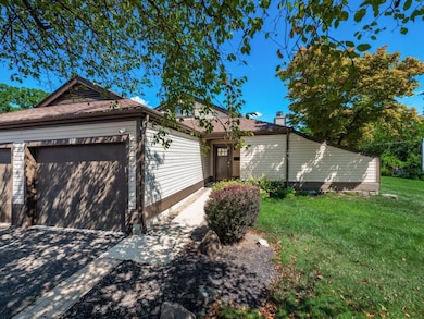 004_4e_N 832 CHerlyn Ct 095-2