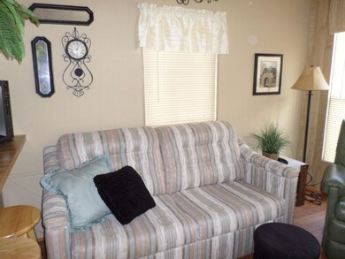 LIVING ROOM SLEEPER/SOFA