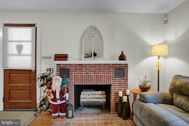 1201 Alsace Rd, Reading, PA 19604 - photo 4