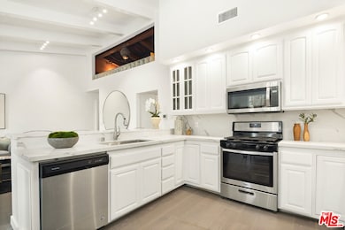 2700 Cahuenga Blvd E unit 2310, Los Angeles, CA 90068 - photo 7