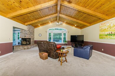 Vaulted Ceiling Great Room