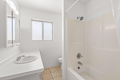 53 SW Eastern Ave, Grants Pass, OR 97526 - photo 5