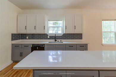 311 N Walnut St, Cleburne, TX 76033 - photo 5