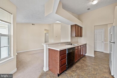 2408 Forest Edge Ct unit 301A, Odenton, MD 21113 - photo 6