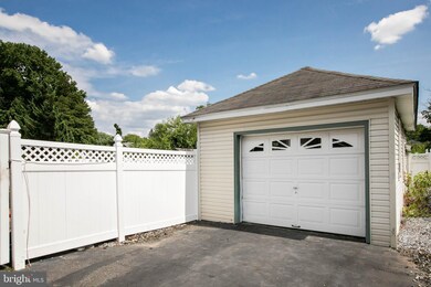 556 Maple Ave, Audubon, NJ 08106 - photo 7