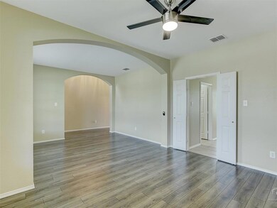 2817 Valencia Ln, Denton, TX 76210 - photo 6