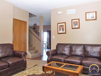 1743 SW Stone Crest Dr, Topeka, KS 66615 - photo 2