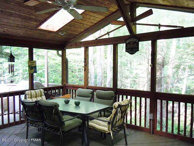 SCREEN PORCH