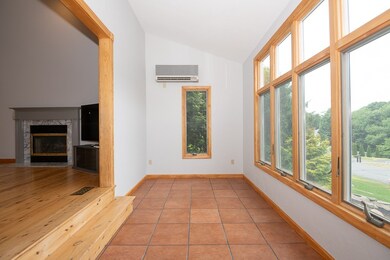 71 Highland View Dr, Sutton, MA 01590 - photo 6