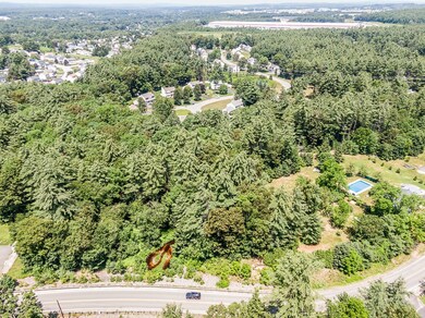 190 Litchfield Rd unit 14- 6-3, Londonderry, NH 03053 - photo 3