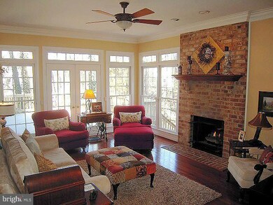 6209 Point Cir, Centreville, VA 20120 - photo 4