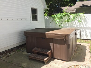Brand new Hot Tub!