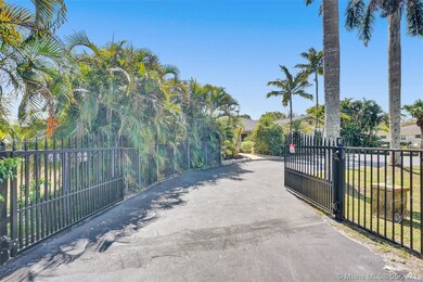 4010 S Hiatus Rd, Davie, FL 33330 - photo 3