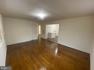 10164 Pennsylvania Ave, Ruther Glen, VA 22546 - photo 3