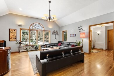 2 Giles Rd, Lincoln, MA 01773 - photo 4