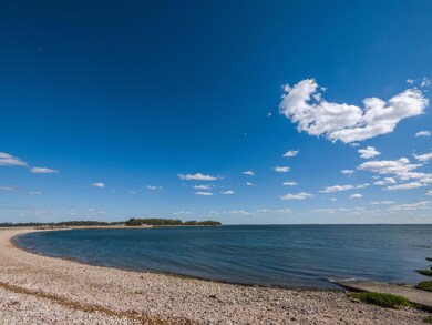 Harbor Point Beach