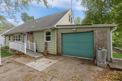 7307 SW 12th St, Des Moines, IA 50315 - photo 2