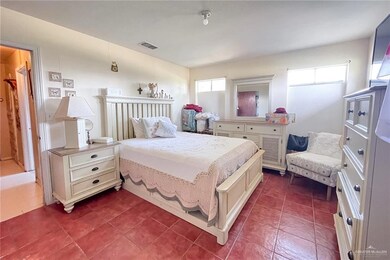 1100 S Val Verde Rd, Donna, TX 78537 - photo 7