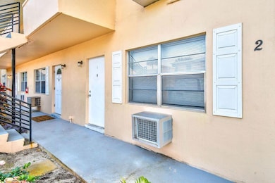 333 SE Martin Ave unit 2-1, Stuart, FL 34996 - photo 2