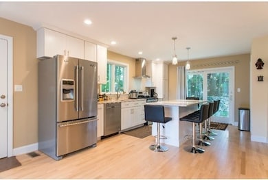 22 Perth Rd unit A, Arlington, MA 02476 - photo 2