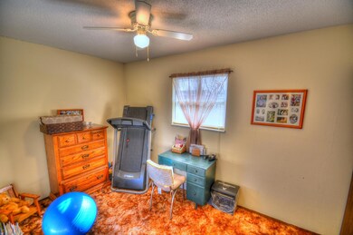 Middle Bedroom