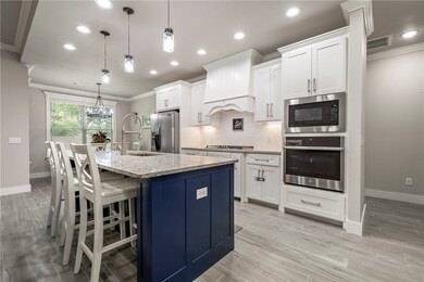 2002 Riverstone Dr, Fayetteville, AR 72701 - photo 6