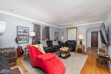 441 Manor St, Grosse Pointe Farms, MI 48236 - photo 3