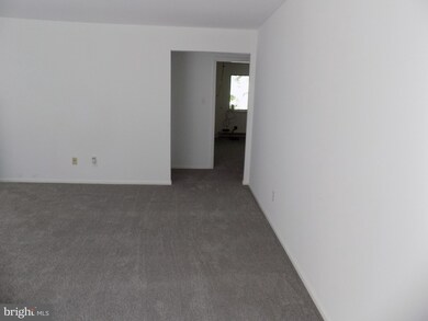 612 N Shady Retreat Rd unit 78, Doylestown, PA 18901 - photo 5