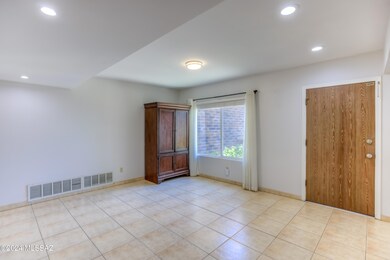 8 Interior Entrance photo b