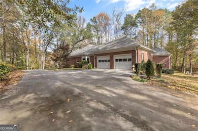 5768 Lost Grove Dr NW, Lilburn, GA 30047 - photo 5