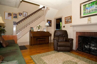 861 E Penn St, Muncy, PA 17756 - photo 2