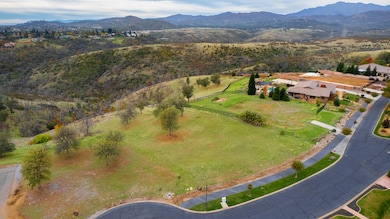 820 Santa Cruz Dr, Redding, CA 96003 - photo 5