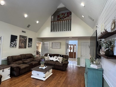 107 Lucy Ln, Dothan, AL 36303 - photo 4