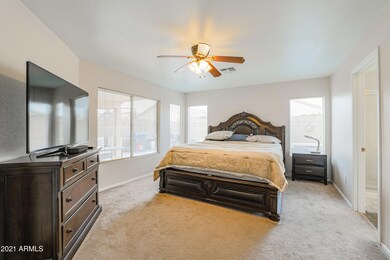 HUGE MASTER BEDROOM
