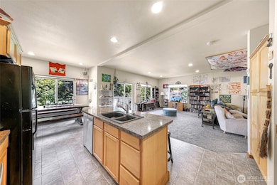 1121 22nd St, Bellingham, WA 98225 - photo 4