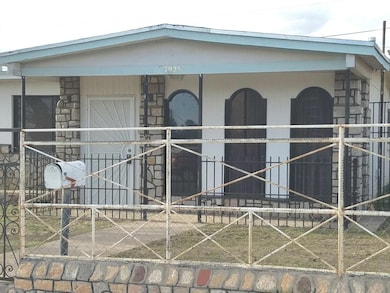 7925 Santa Maria Ct, El Paso, TX 79915 - photo 2