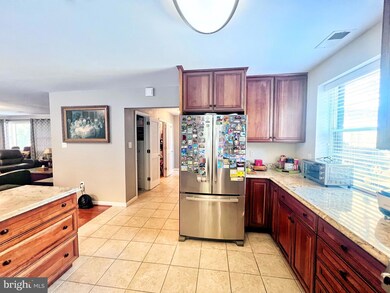 3001 Aspen Ln, Falls Church, VA 22042 - photo 3