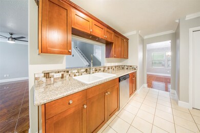 16775 Fallen Timbers Dr, Conroe, TX 77385 - photo 7