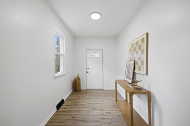 1274 Wager St, Columbus, OH 43206 - photo 3