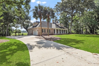 271 Davis Rd, Richmond Hill, GA 31324 - photo 2