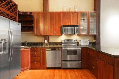 Kitchen: All appliances included in sale