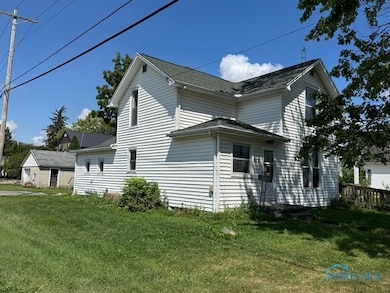 212 S Perry St, Woodville, OH 43469 - photo 4