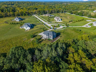 W339S271 Foxtail Ct, Delafield, WI 53018 - photo 4