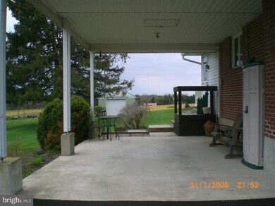 72 Wilcox Rd, Boyertown, PA 19512 - photo 3