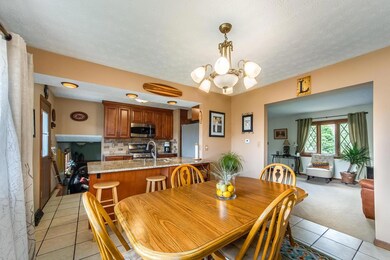 Eating Space/Kitchen