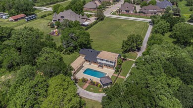 9428 Kirk Ln, North Richland Hills, TX 76182 - photo 2