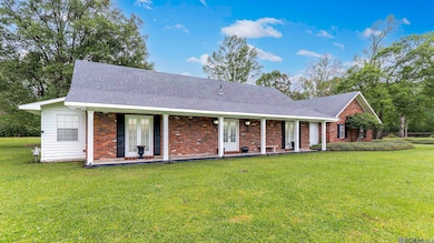 11358 Lazy Lake Dr, Baton Rouge, LA 70818 - photo 2