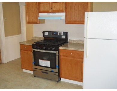 16 Saunders St unit 2, North Andover, MA 01845 - photo 5