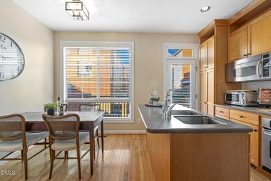 2440 Campus Shore Dr unit 103, Raleigh, NC 27606 - photo 7