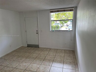 North Bay Villas unit 102, North Bay Village, FL 33141 - photo 6